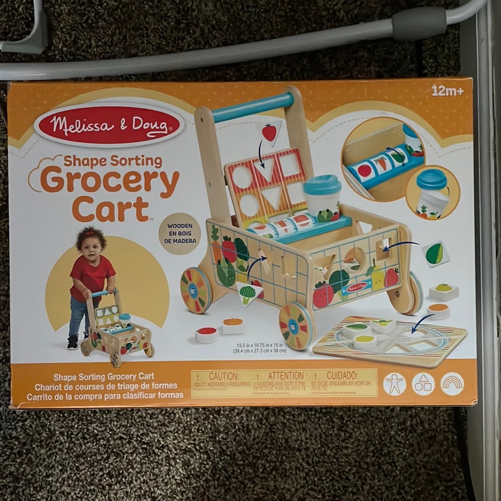 Melissa and Doug shape sorting grocery cart